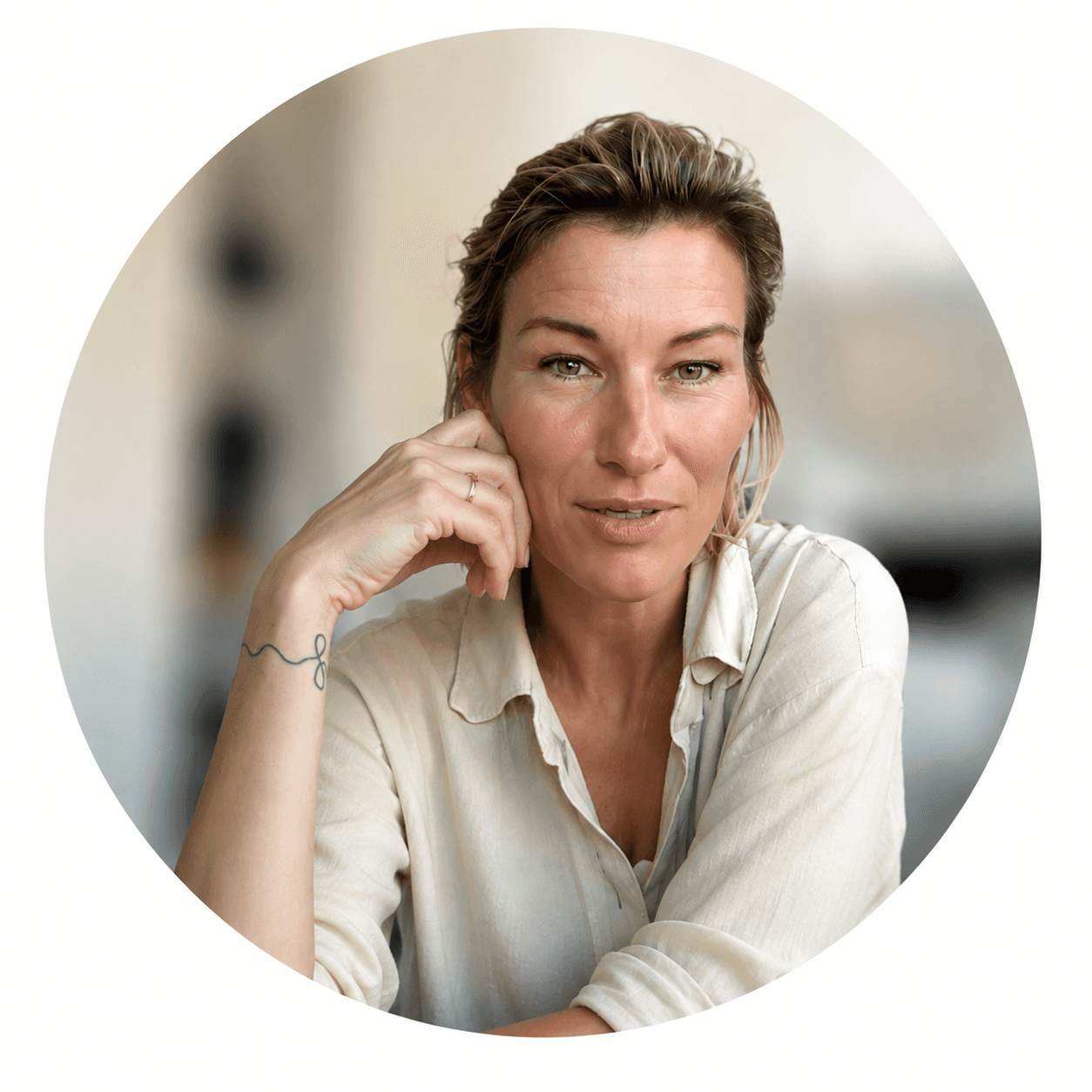 Julia Mander